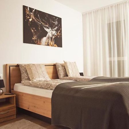 5 Dream Apartment 5 Cu Parcare Privata Oradea Dış mekan fotoğraf