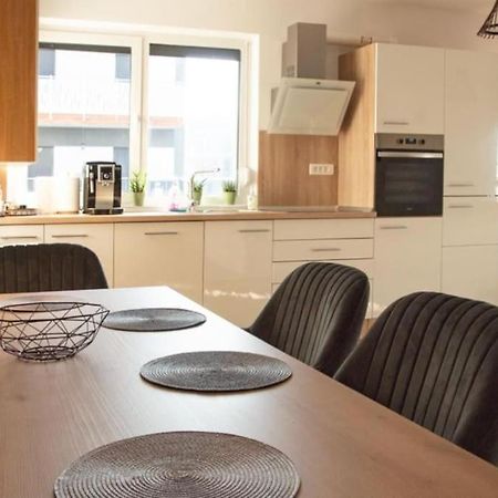 5 Dream Apartment 5 Cu Parcare Privata Oradea Dış mekan fotoğraf